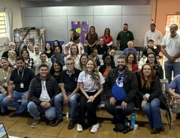 Em Cabreúva, Dra. Cristiany reforça protagonismo da FEAPAES-SP na defesa de direitos