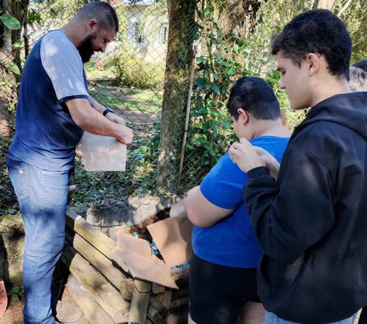 Projeto com tema “Da Terra ao Prato” estimula autonomia e consciência ambiental de atendidos com TEA da APAE de Mogi