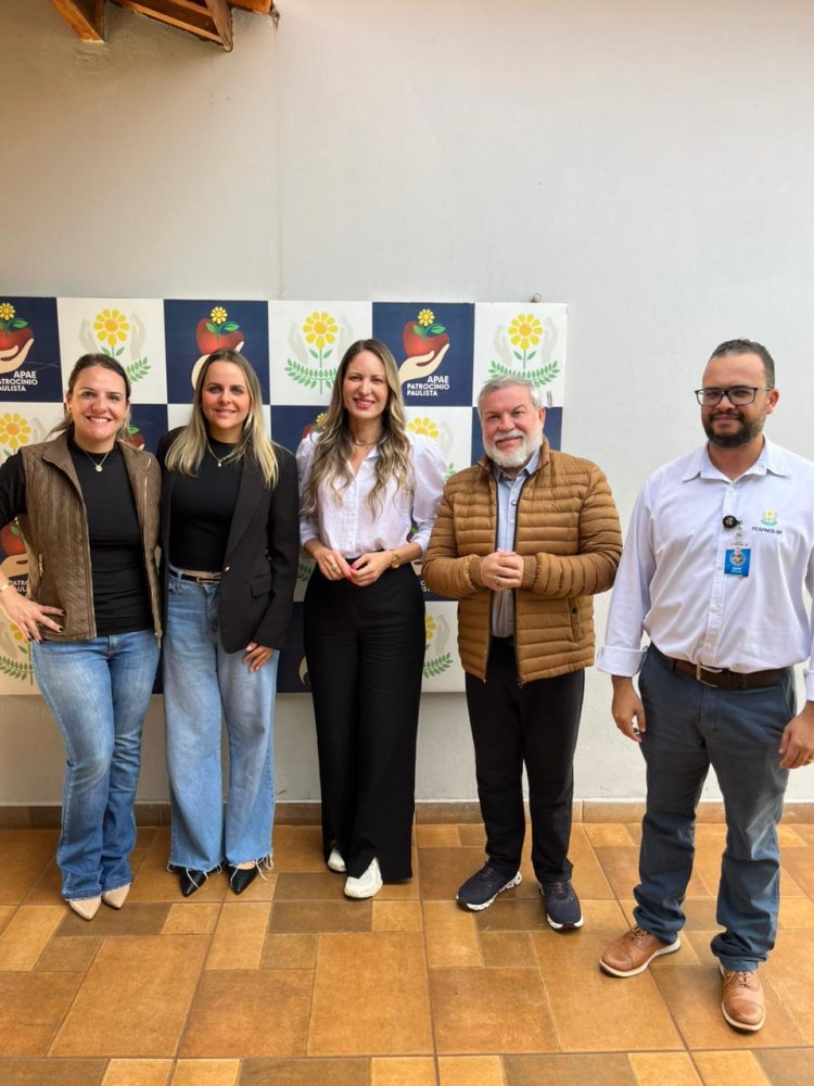 Famílias e fortalecimento da rede ganham protagonismo em encontro da FEAPAES-SP em Patrocínio Paulista