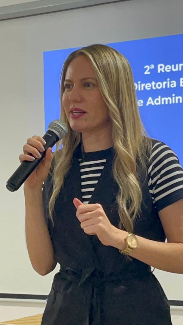 Na APAE de Taquarituba, Dra. Cristiany impulsiona união da Rede Apae em defesa das famílias