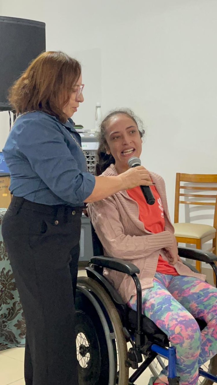 Na APAE de Taquarituba, Dra. Cristiany impulsiona união da Rede Apae em defesa das famílias