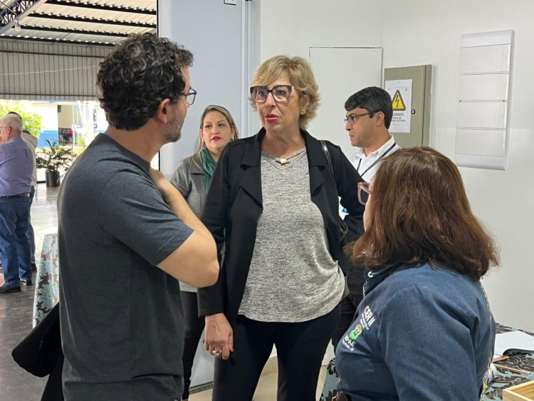 Na APAE de Taquarituba, Dra. Cristiany impulsiona união da Rede Apae em defesa das famílias