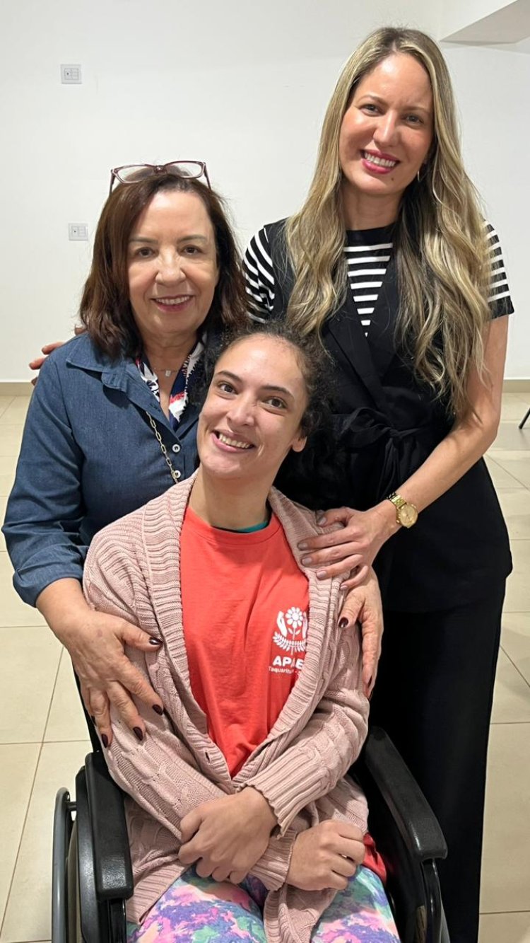 Na APAE de Taquarituba, Dra. Cristiany impulsiona união da Rede Apae em defesa das famílias