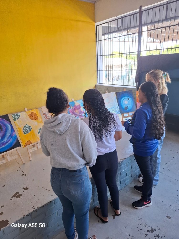 Arte e Inclusão: Exposição Itinerante celebra o Abril Azul em Taquaritinga.