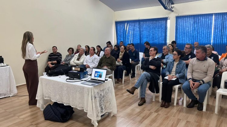 Dra. Cristiany fortalece a rede apaeana durante encontro do Conselho Serra dos Cristais em Itatiba