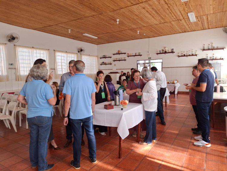 Dra. Cristiany de Castro fortalece debates sobre acolhimento, inclusão e famílias durante reunião do Conselho Ouro Verde
