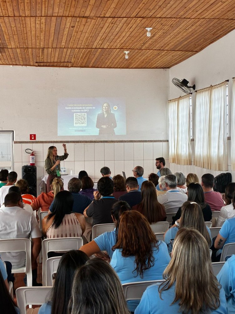 Dra. Cristiany de Castro fortalece debates sobre acolhimento, inclusão e famílias durante reunião do Conselho Ouro Verde