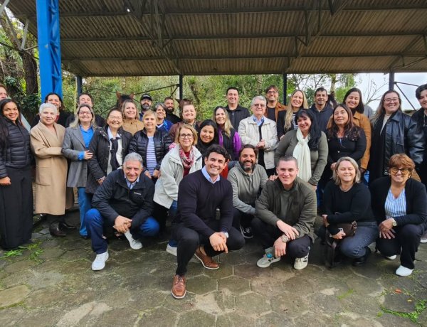 Conselho Alto Tietê e Litoral Norte reúne APAEs da região e recebe Dra. Cristiany de Castro em importante encontro da Rede APAE