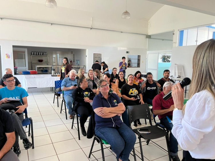 Conselho Médio Tietê e Dra. Cristiany de Castro fortalecem a defesa de direitos e a articulação da Rede APAE