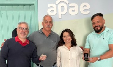 Museu Histórico incorpora medalha dos 50 anos da APAE de Tatuí