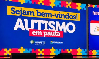 Profissionais da APAE de Mogi participam de formação sobre autismo promovida pela FEAPAES-SP