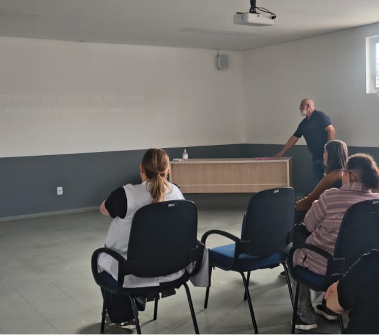 Exibição de documentário marca início do projeto Formas e Cores na APAE de Mogi das Cruzes